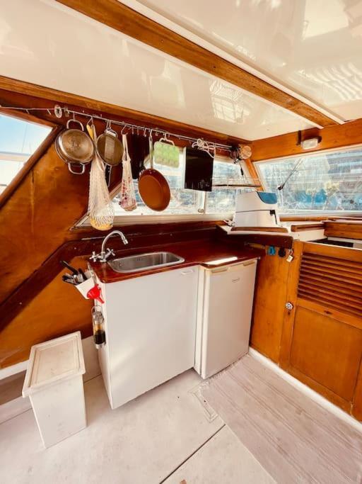Vintage Classic 70S Boat! Otel Sant Adria de Besos Dış mekan fotoğraf
